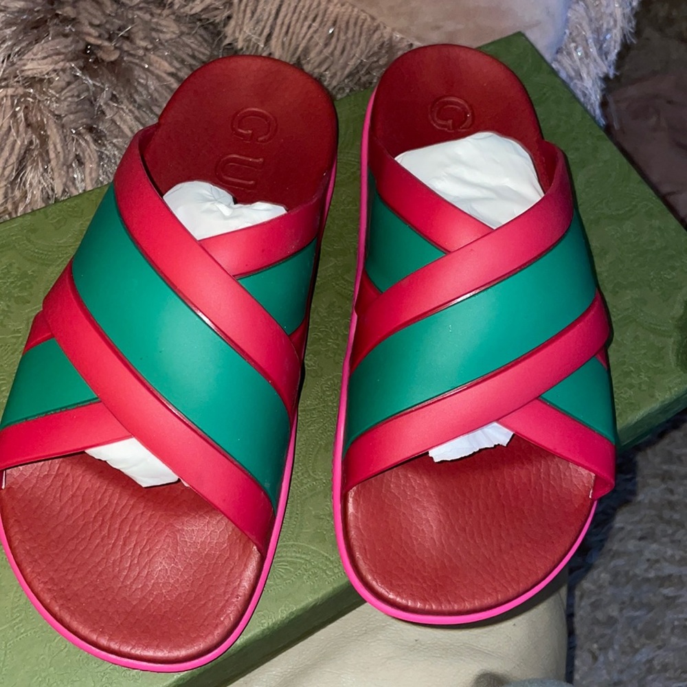 Gucci slides